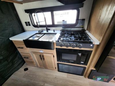 2025 Forest River RV Cherokee Grey Wolf Black Label — photo 11 view