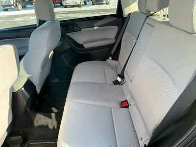 2017 Subaru Forester — photo 16 view