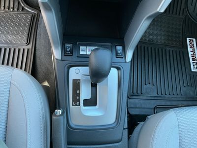 2017 Subaru Forester — photo 12 view