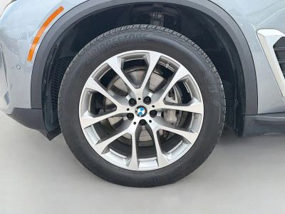 2025 BMW X5 — photo 40 view