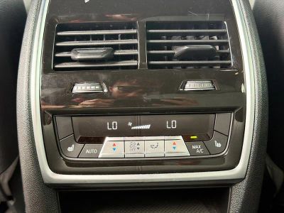 2025 BMW X5 — photo 18 view