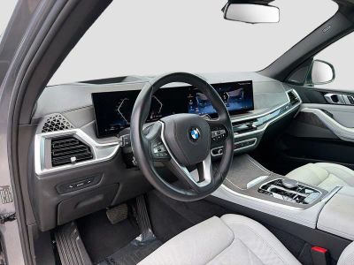 2025 BMW X5 — photo 24 view