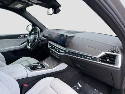 2025 BMW X5 — photo 12 view