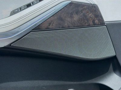 2025 BMW X5 — photo 22 view