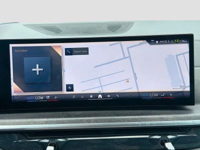 2025 BMW X5 — photo 29 view