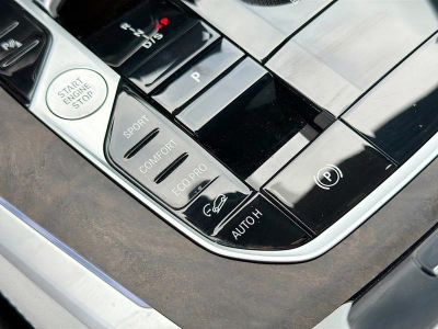 2025 BMW X5 — photo 28 view
