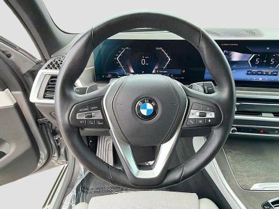 2025 BMW X5 — photo 37 view