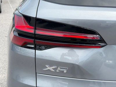 2025 BMW X5 — photo 8 view