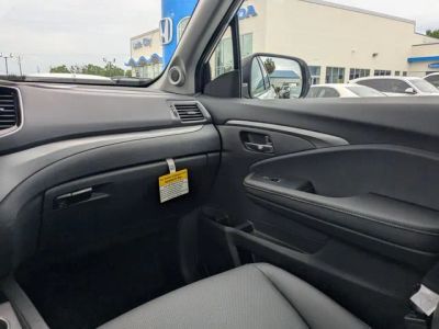 2026 Honda Ridgeline — photo 16 view
