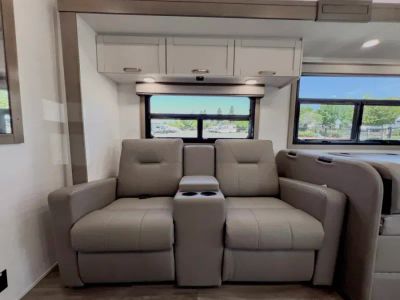 2027 Jayco GREYHAWK — photo 9 view