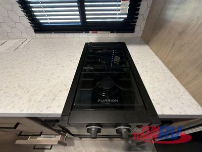 2025 Ember RV E-Series - Photo 18