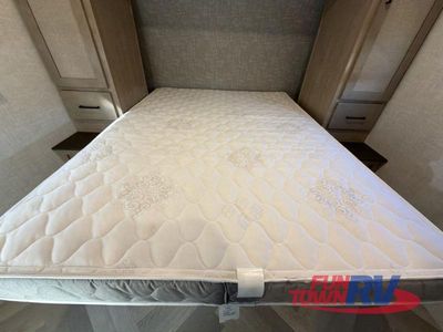 2025 Ember RV E-Series - Photo 34
