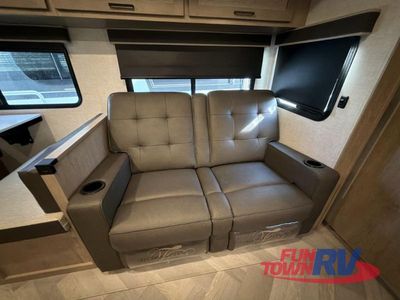 2025 Ember RV E-Series - Photo 25