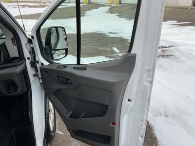 2023 Ford Transit Passenger Wagon — photo 21 view