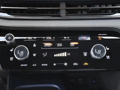 2026 INFINITI QX60 — photo 18 view