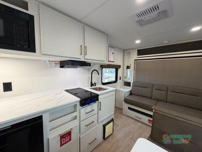 2026 Grand Design Transcend One - Photo 13