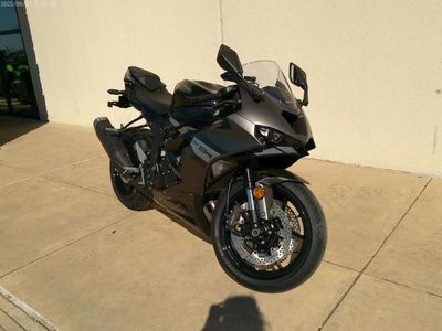 2026 Kawasaki Ninja ZX-6R - Photo 2