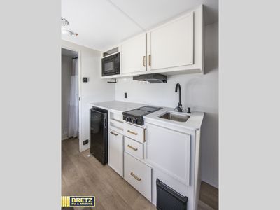 2026 Grand Design Transcend One - Photo 9