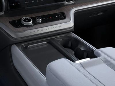 2026 Ford Expedition - Photo 15
