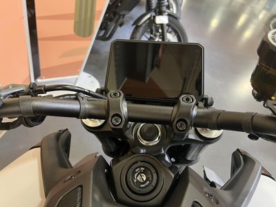 2025 Yamaha MT-09 - Photo 8