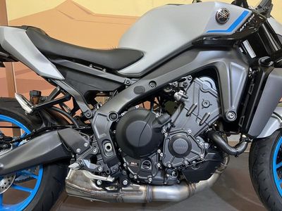 2025 Yamaha MT-09 - Photo 11