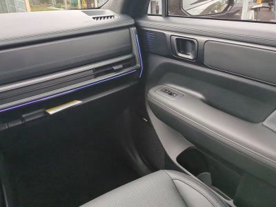 2026 Hyundai SANTA FE HYBRID — photo 21 view