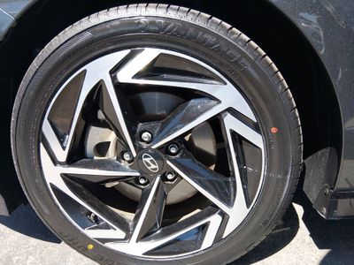 2024 Hyundai Sonata — photo 10 view