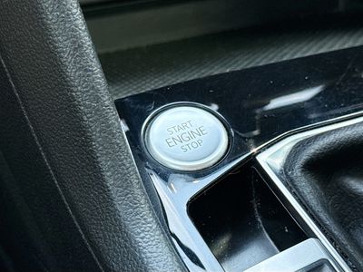 2023 Volkswagen Taos - Photo 32