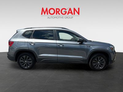 2023 Volkswagen Taos - Photo 2