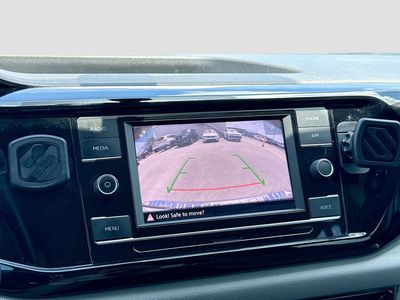 2023 Volkswagen Taos - Photo 29