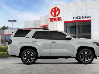 2026 Toyota 4Runner - Photo 14