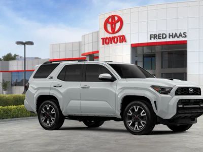 2026 Toyota 4Runner - Photo 16