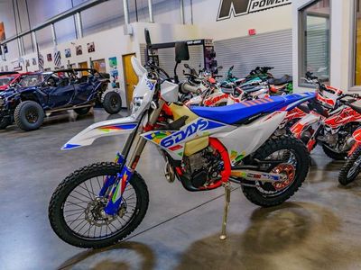 2026 KTM 500 Exc-F 6Days - Photo 2