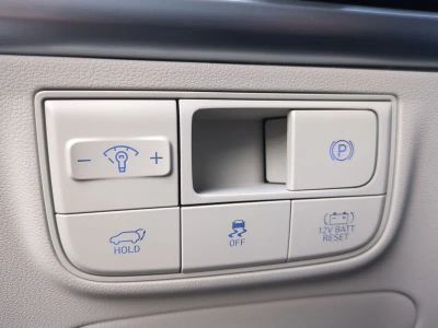 2026 Hyundai TUCSON HYBRID — photo 30 view