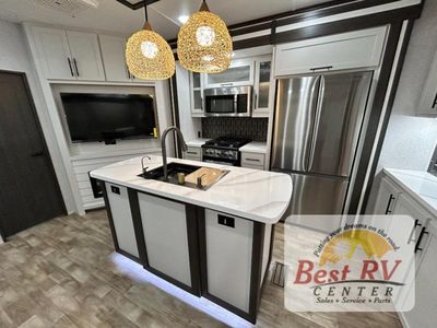 2026 CrossRoads RV Hampton - Photo 14