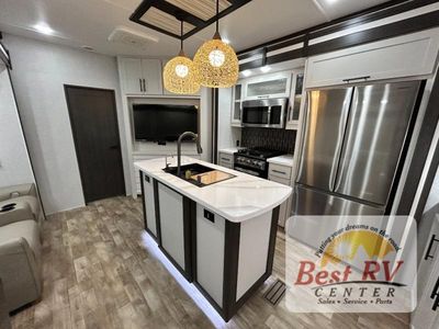 2026 CrossRoads RV Hampton - Photo 13