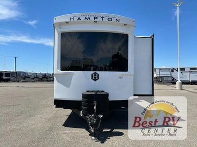 2026 CrossRoads RV Hampton - Photo 3