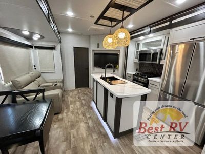 2026 CrossRoads RV Hampton - Photo 11