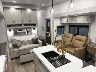 2026 Brinkley Model Z - Photo 7