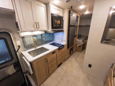 2026 Thor Motor Coach CHATEAU - Photo 9