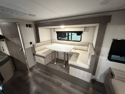2024 Coachmen RV Catalina Expedition - Photo 9