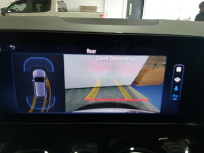2025 Mercedes-Benz GLA - Photo 16