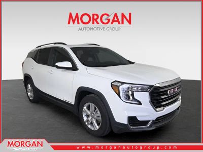 2022 GMC Terrain SLE in White — front three-quarter view