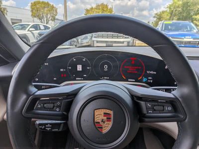 2022 Porsche Taycan — photo 26 view