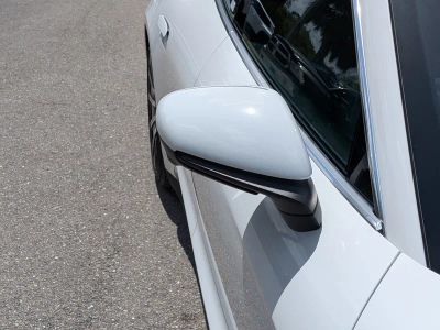 2022 Porsche Taycan — photo 12 view