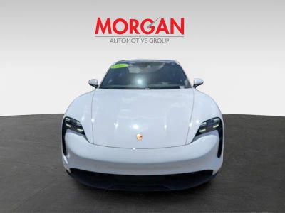 2022 Porsche Taycan — photo 9 view