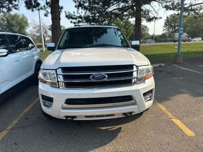 2015 Ford Expedition — interior view