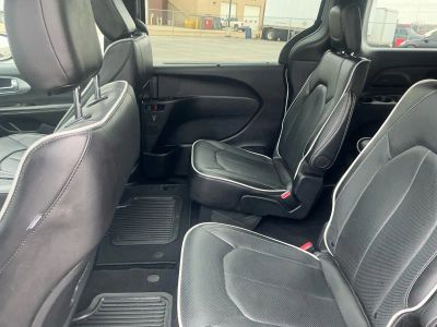 2026 Chrysler Pacifica — photo 16 view
