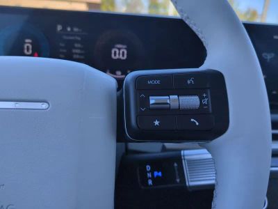 2026 Hyundai SANTA FE HYBRID — photo 30 view