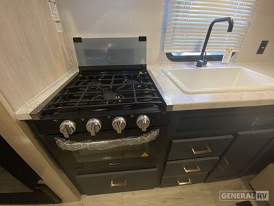 2025 Prime Time RV Avenger LE - Photo 11